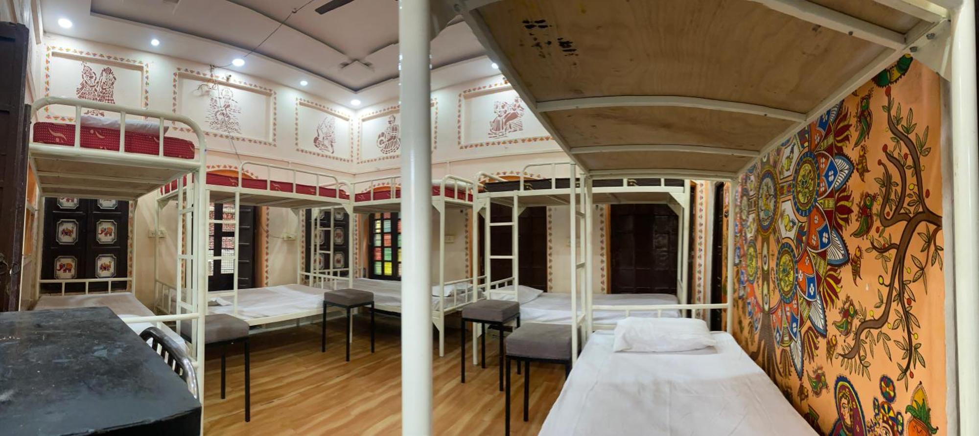 ורנאסי Rudra Home Stay מראה חיצוני תמונה